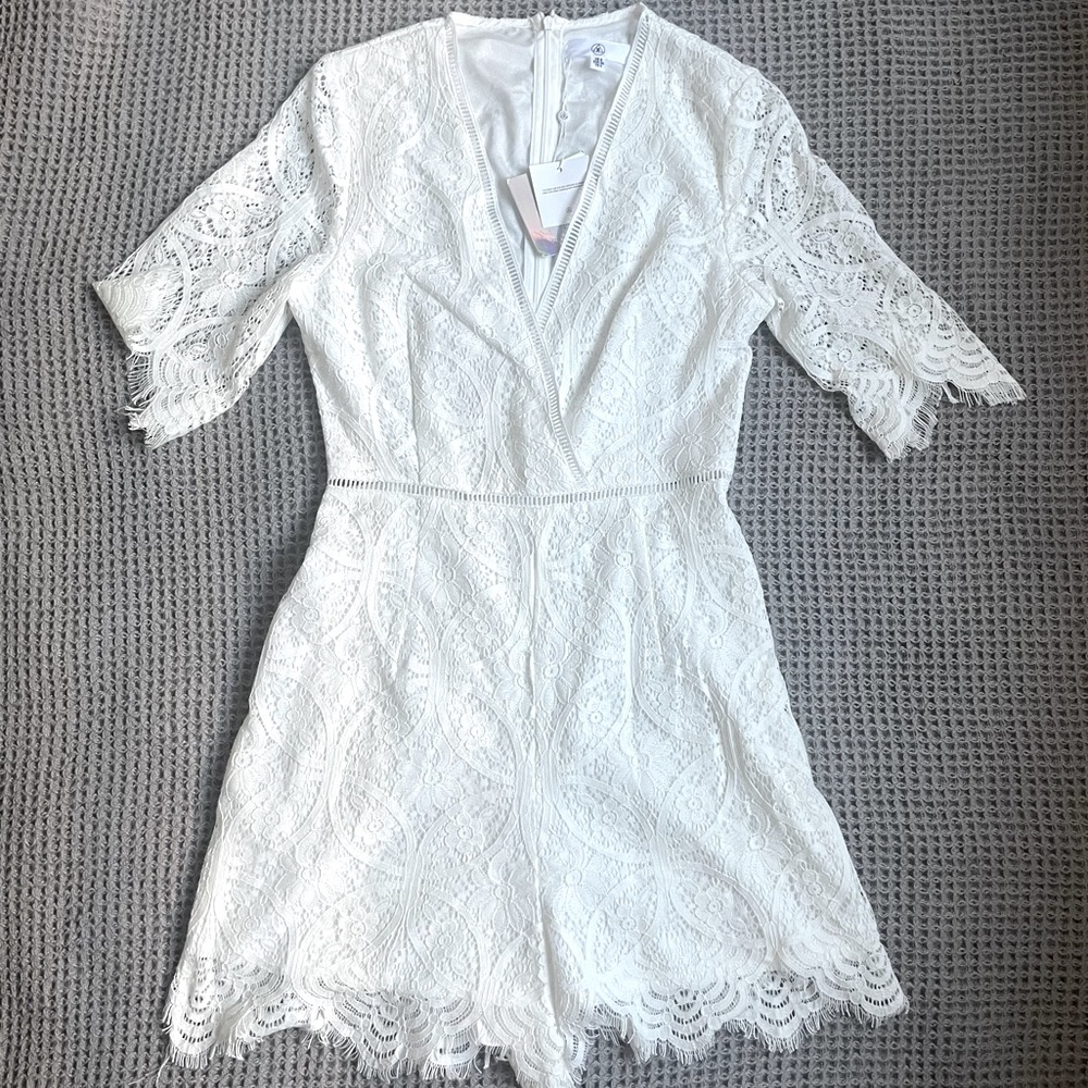 NWT White V-Neck Lace Romper